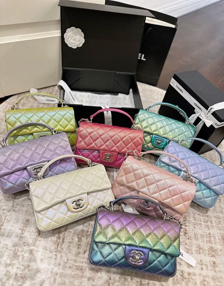 Chanel CHNB63