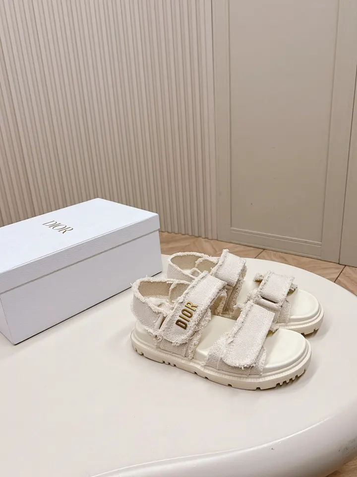 Dior D1R2