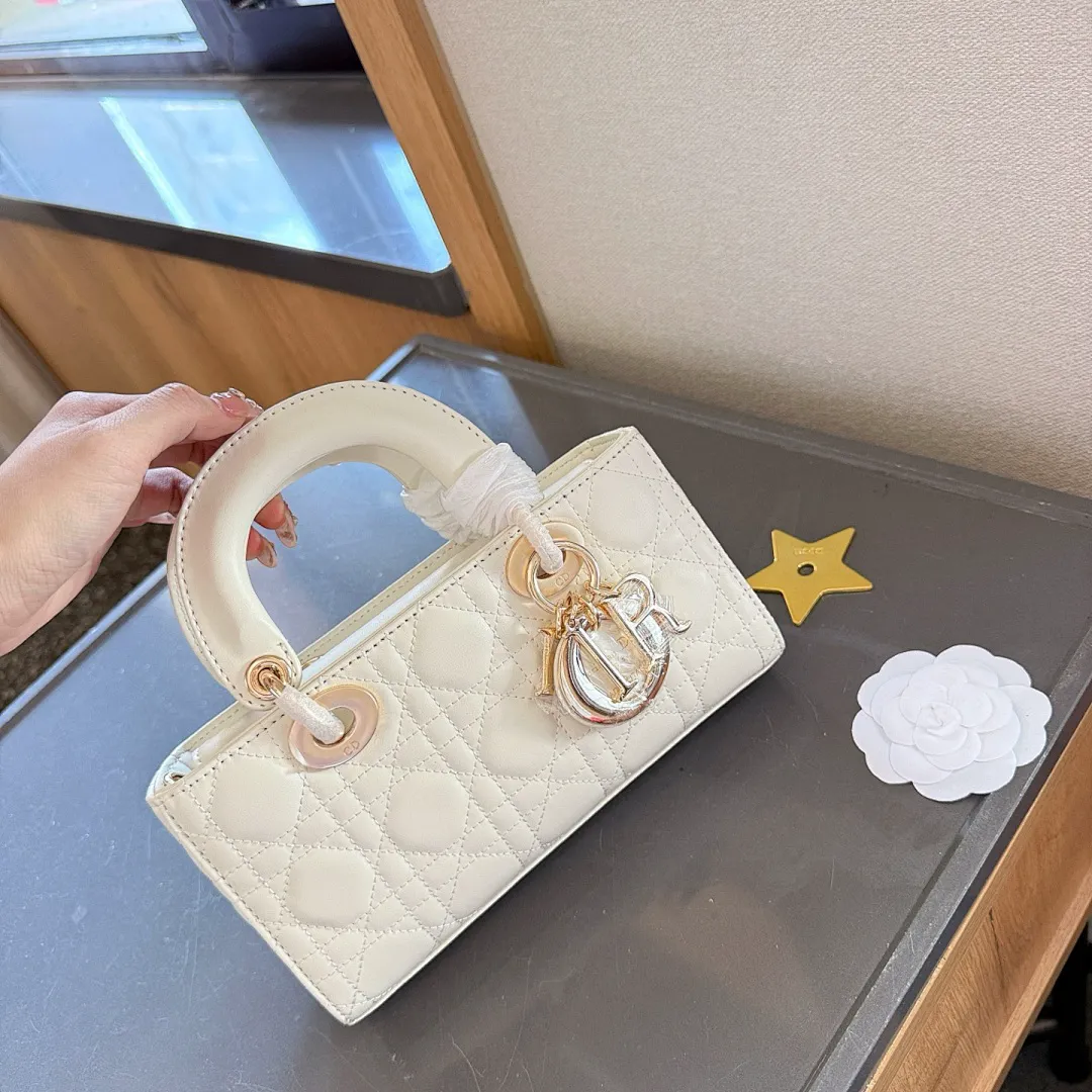Dior DOB09 תמונה 15
