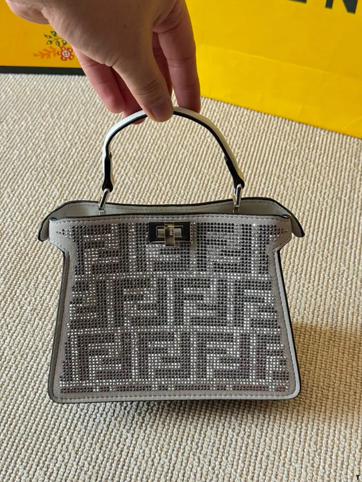 Fendi FDB06