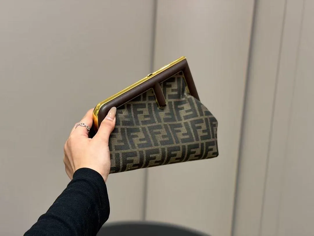 Fendi FDB23 תמונה 2