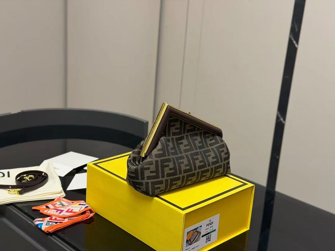 Fendi FDB23 תמונה 4