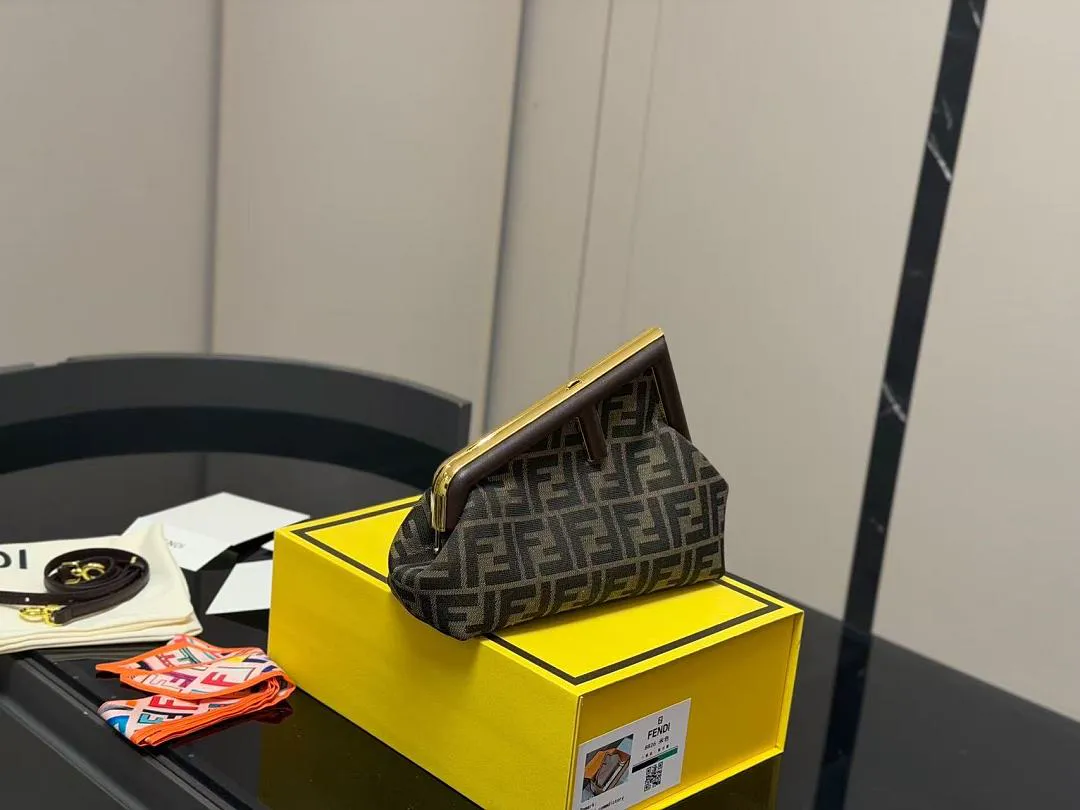 Fendi FDB23 תמונה 9