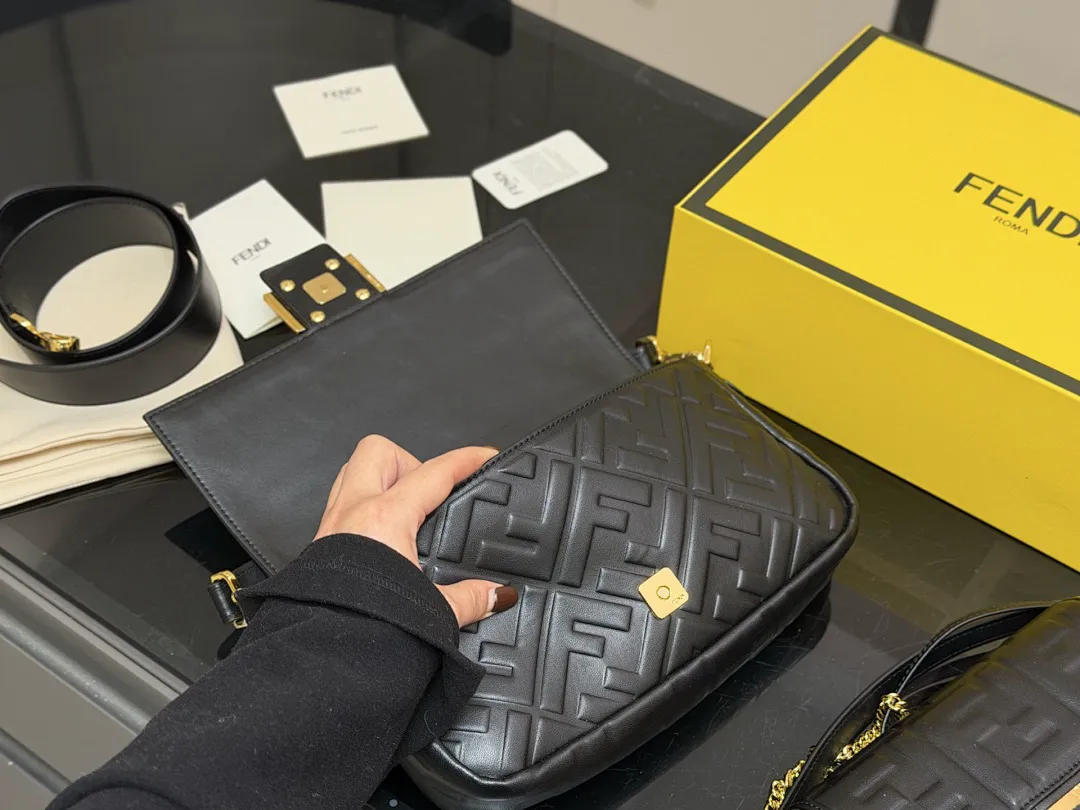 Fendi FDBB009 תמונה 5