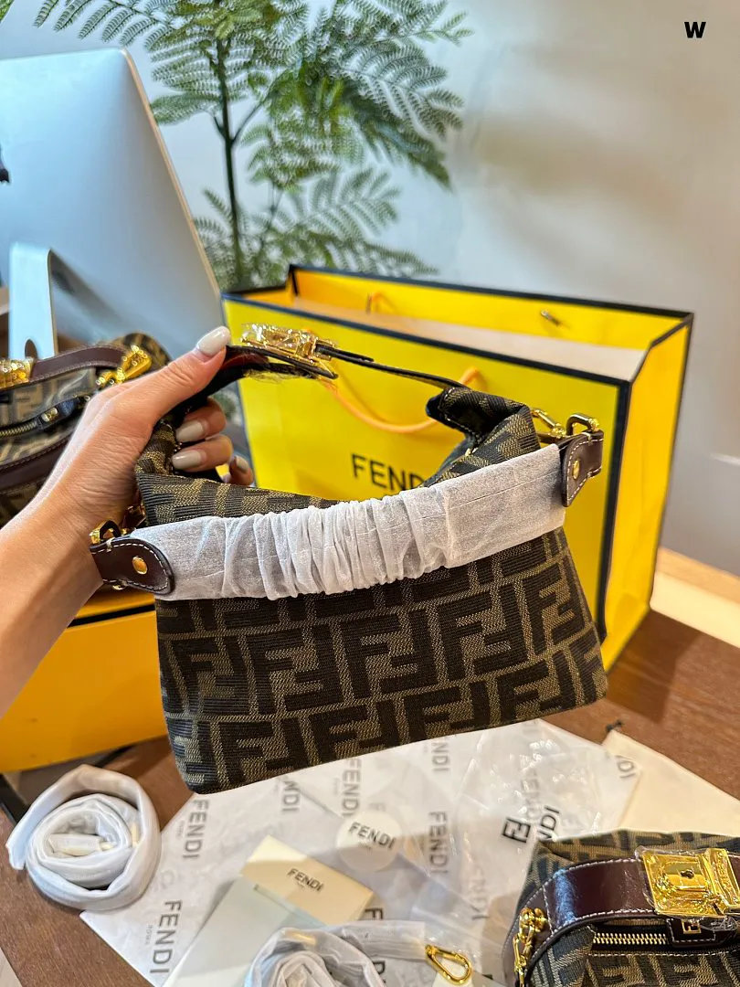 Fendi FDBB012 תמונה 6