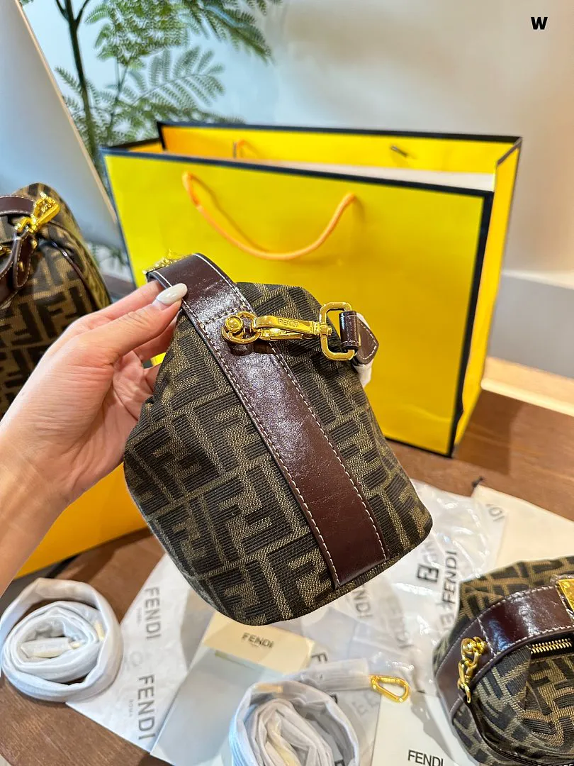 Fendi FDBB012 תמונה 7