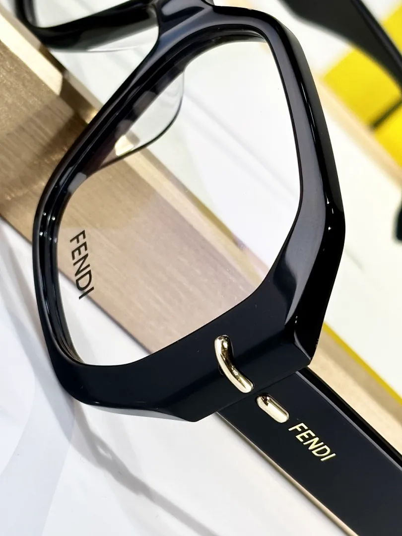 Fendi FDYJ01 תמונה 10