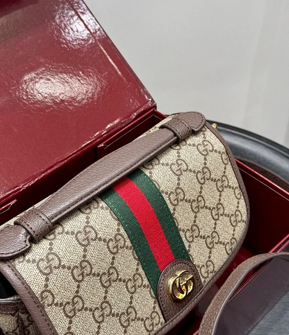 Gucci GUCB34 תמונה 10