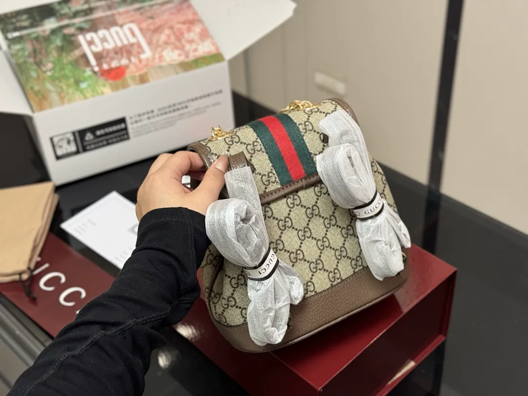 Gucci GUCB52 תמונה 6