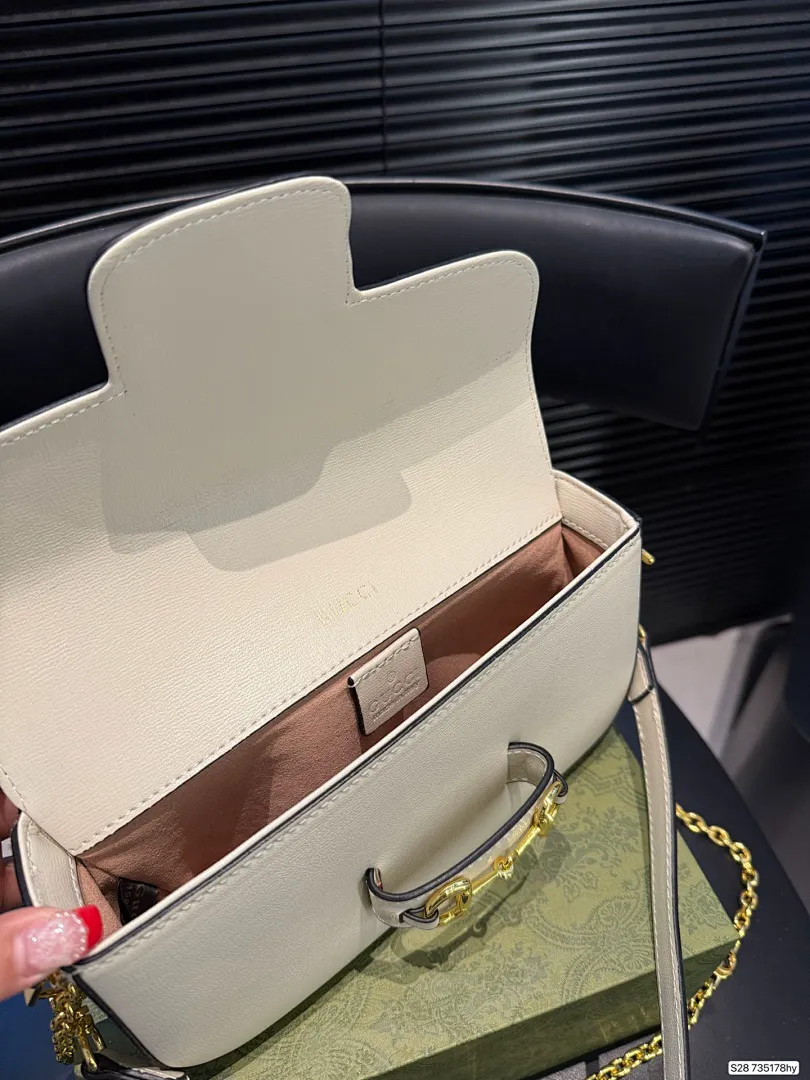 Gucci GUCB61 תמונה 11