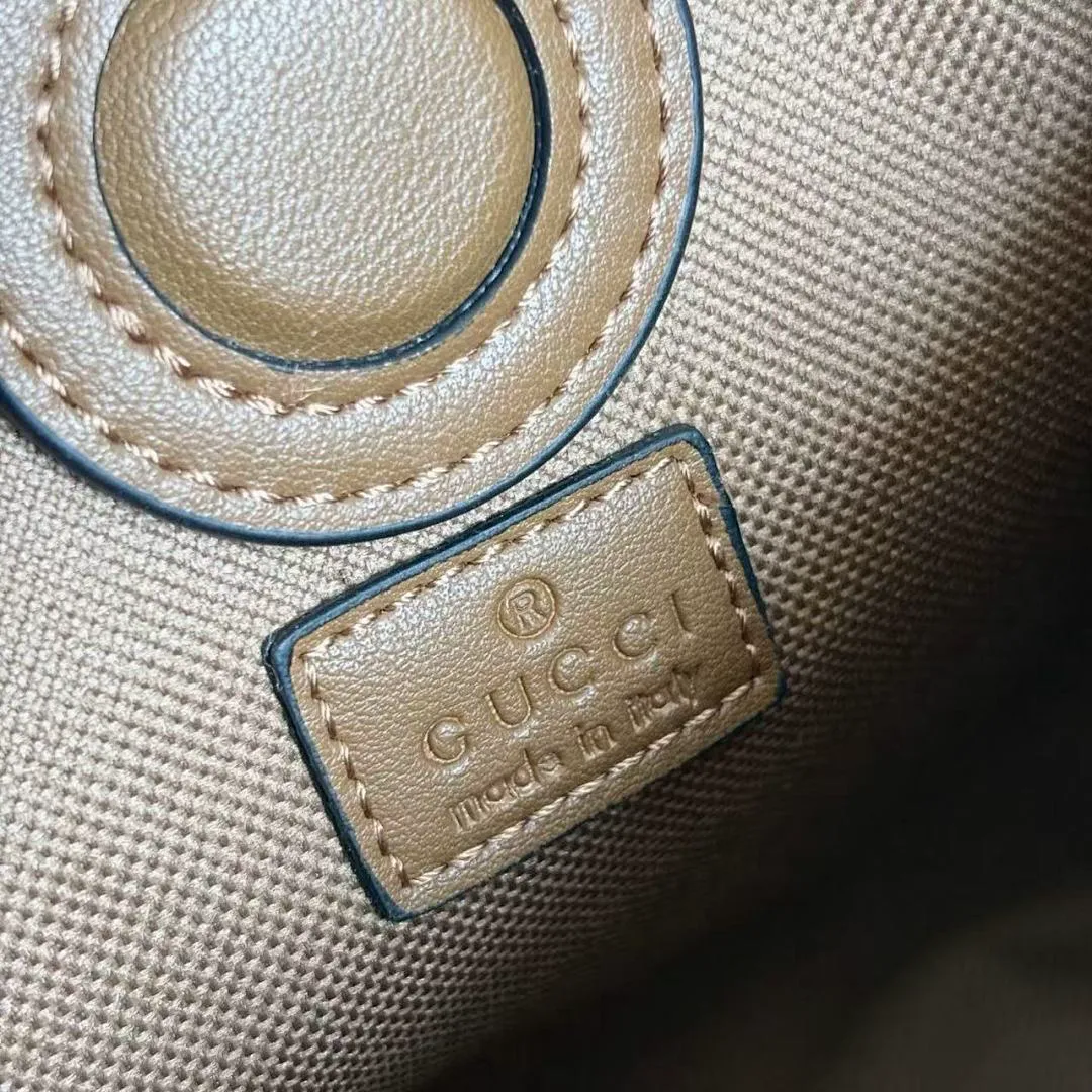 Gucci GUCB67 תמונה 10