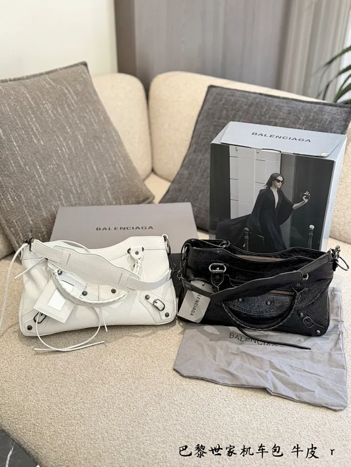 Valentino HLTBB014