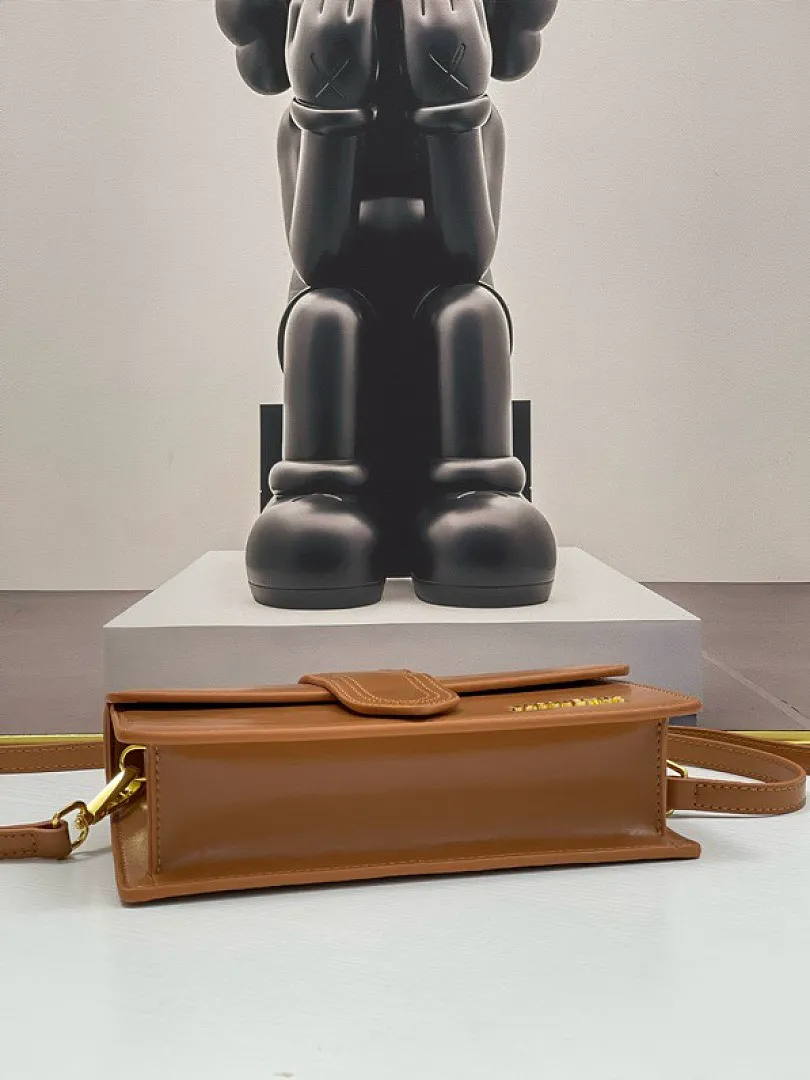 Jacquemus J8C3 תמונה 14