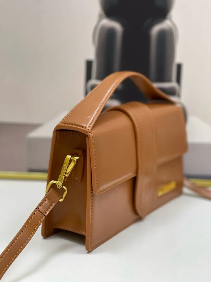 Jacquemus J8C3 תמונה 16