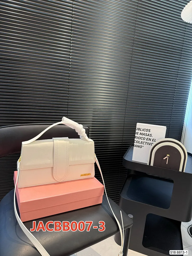 Jacquemus JACBB007 תמונה 12