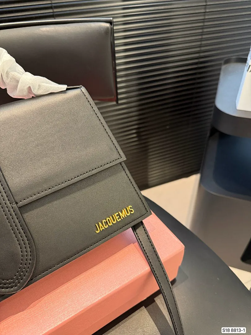 Jacquemus JACBB007 תמונה 2