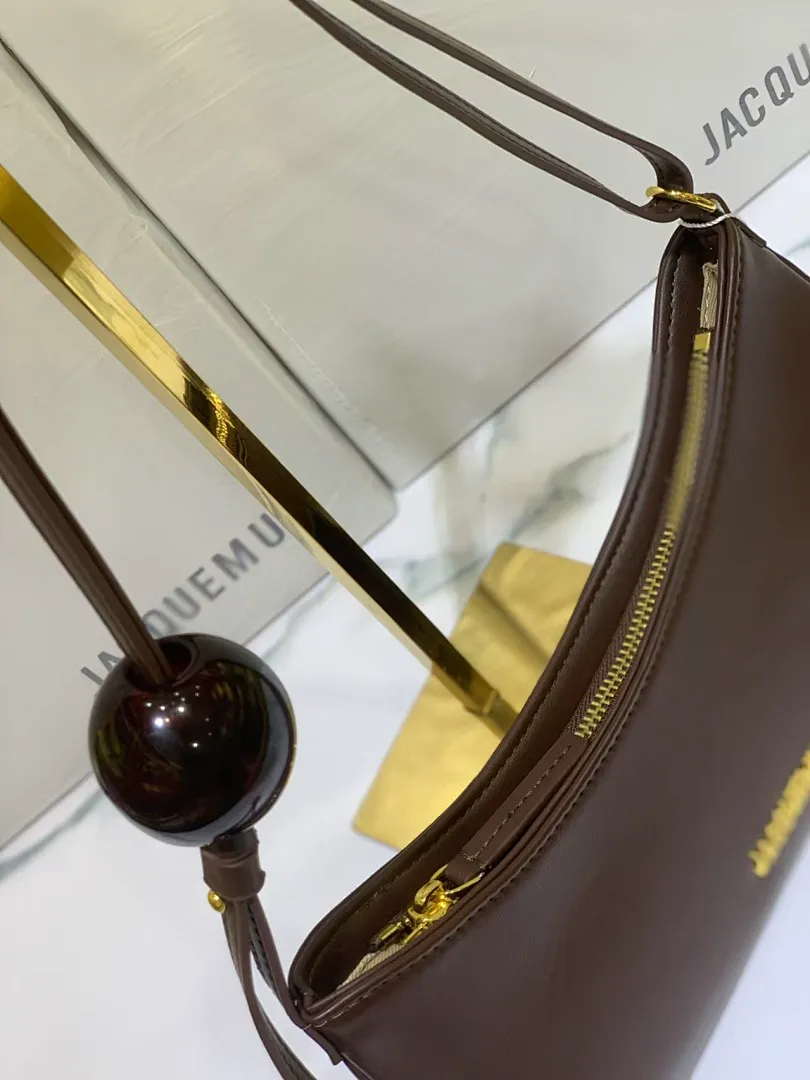 Jacquemus JACBB008 תמונה 3