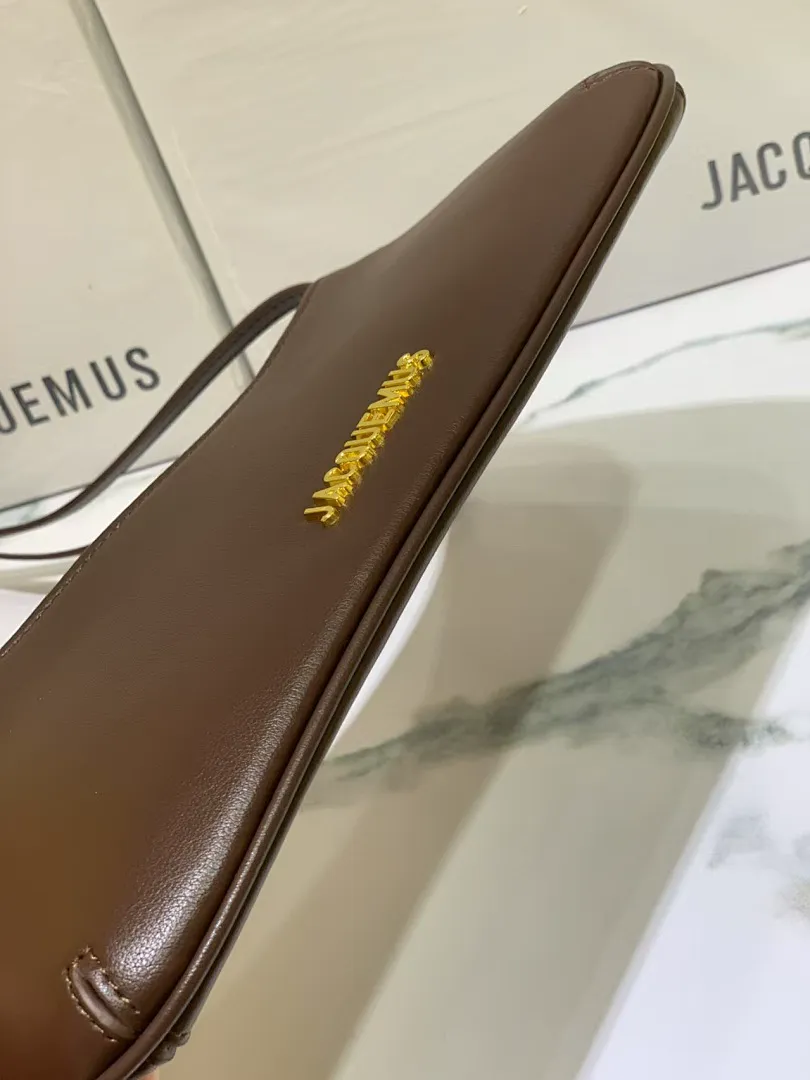 Jacquemus JACBB008 תמונה 7