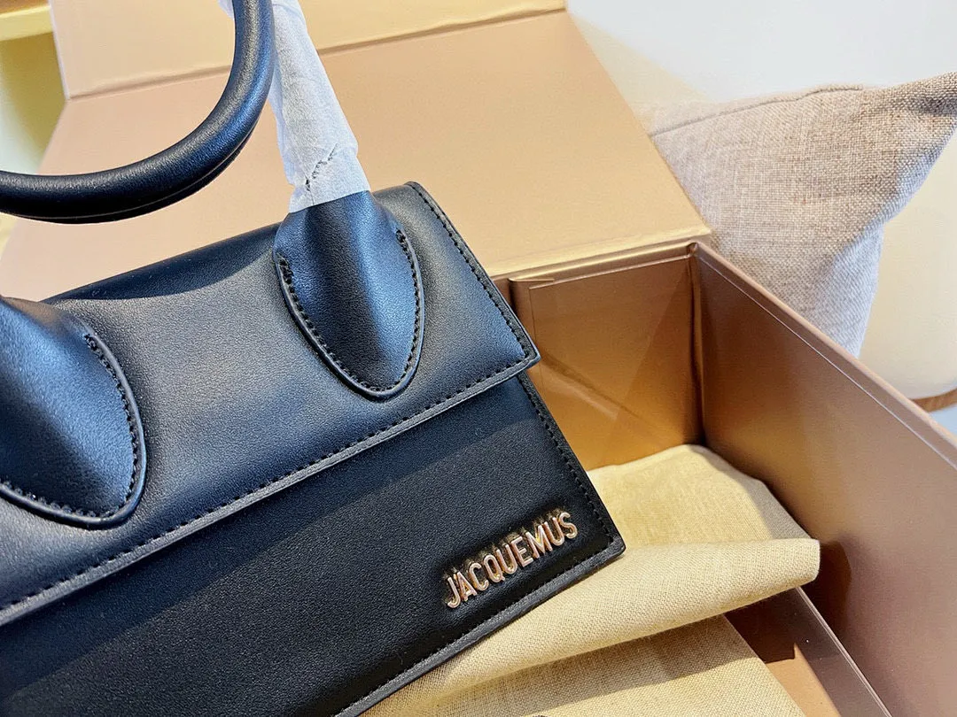Jacquemus JACBB011 תמונה 4
