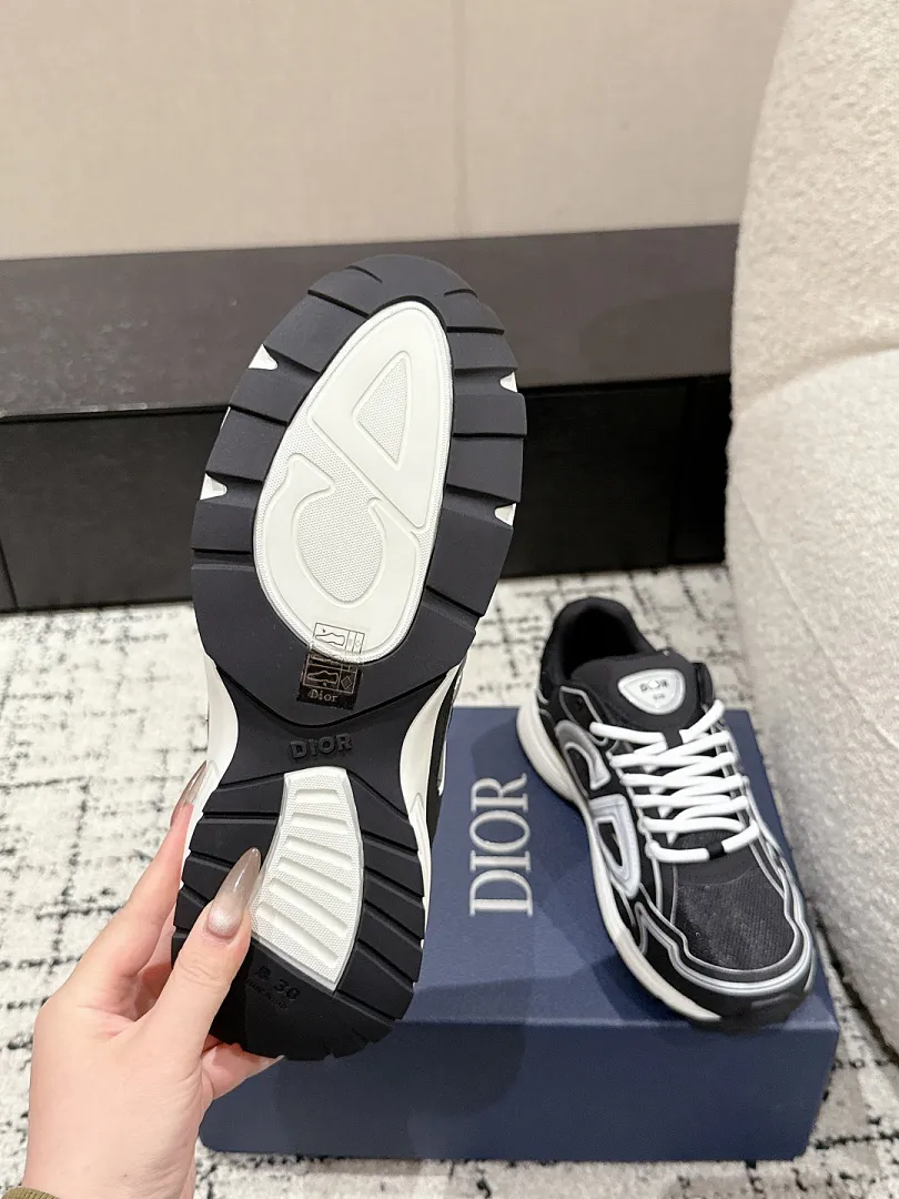 Dior KFE99 תמונה 16