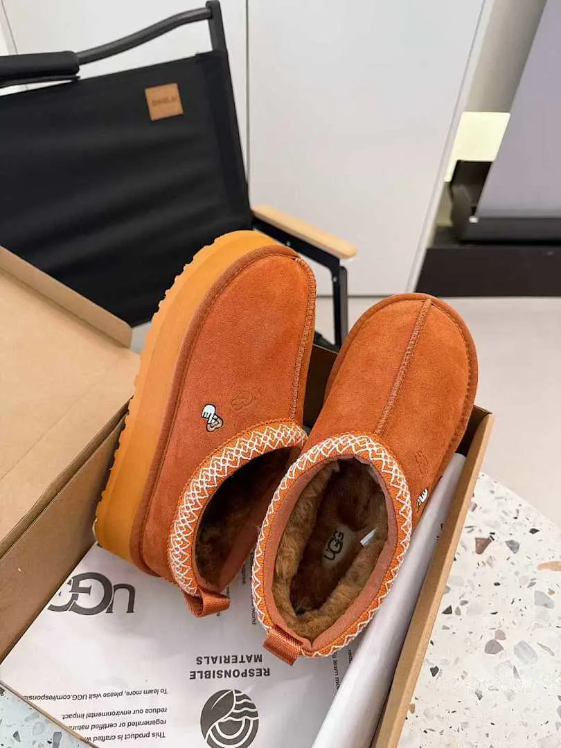 UGG KR01 תמונה 12