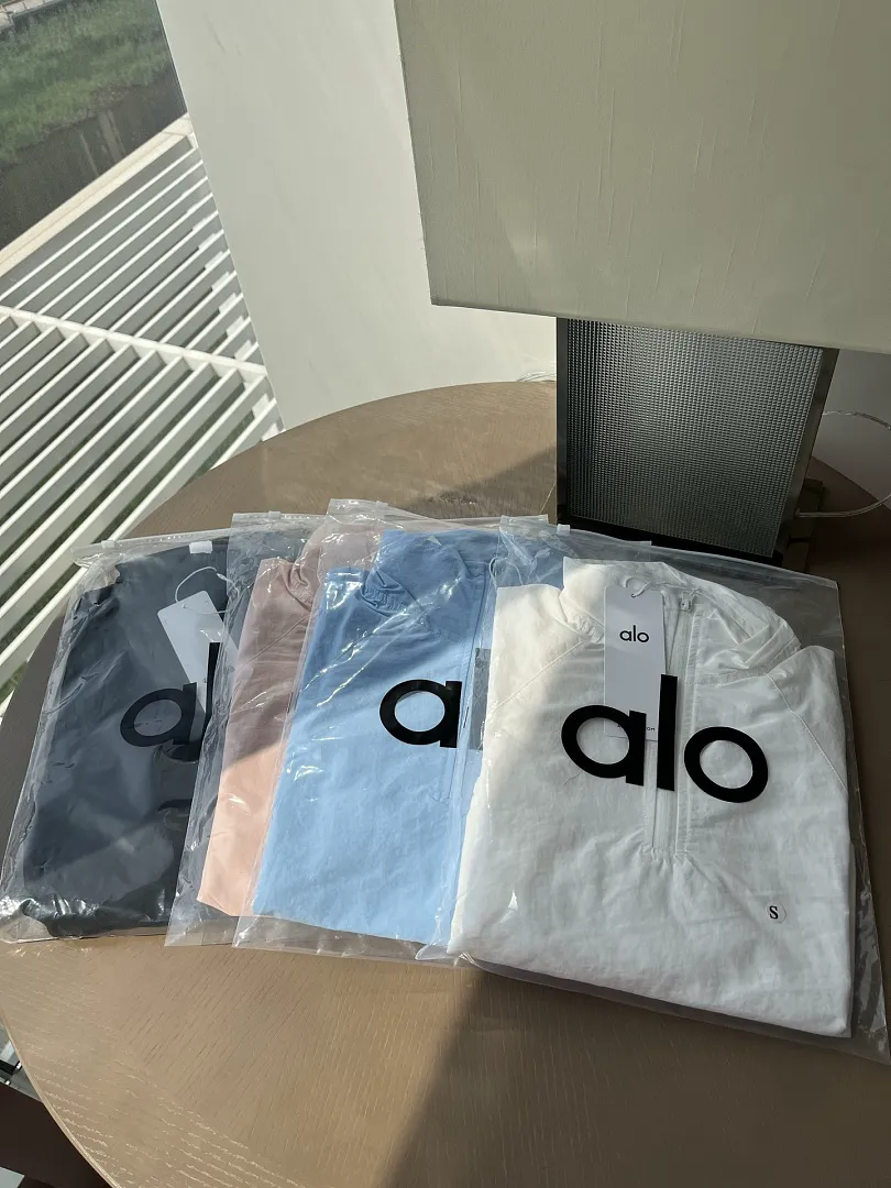 alo yoga L1A תמונה 15