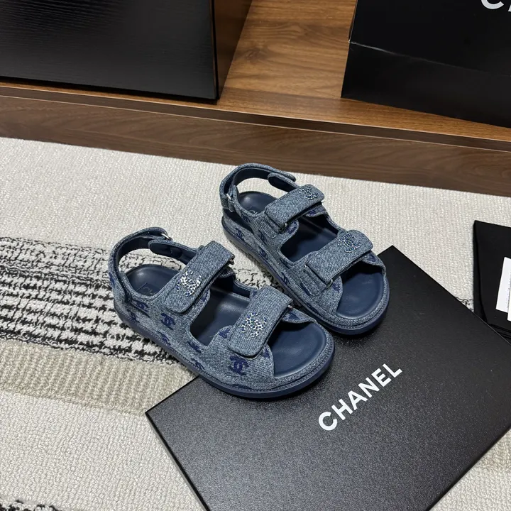 Chanel LX52