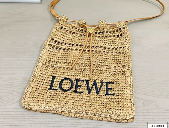 Loewe LYWBB031