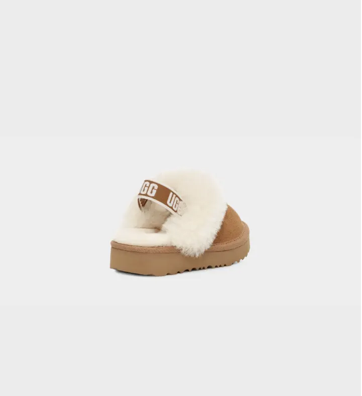UGG M7R6