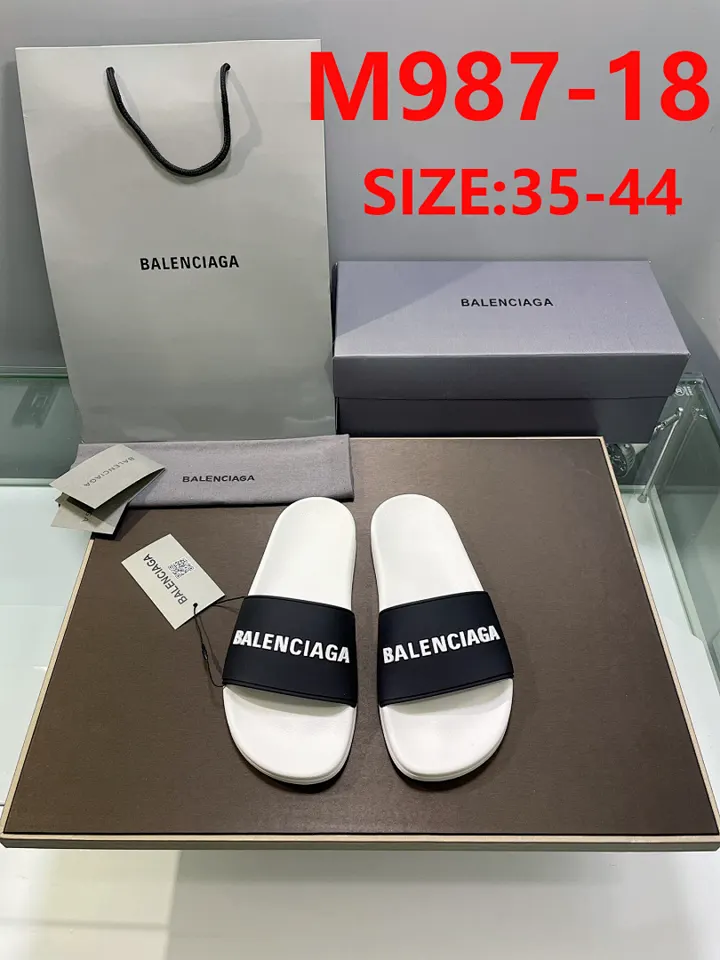 Balenciaga M987
