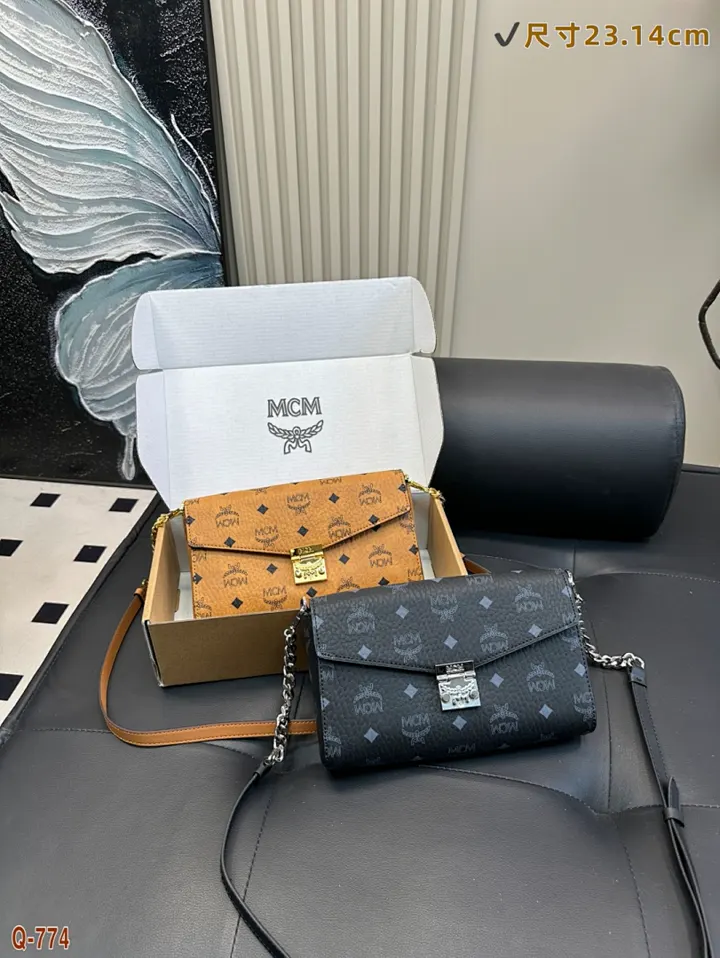 MCM MCMB01