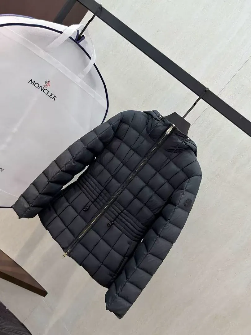 Moncler MCYF125 תמונה 5