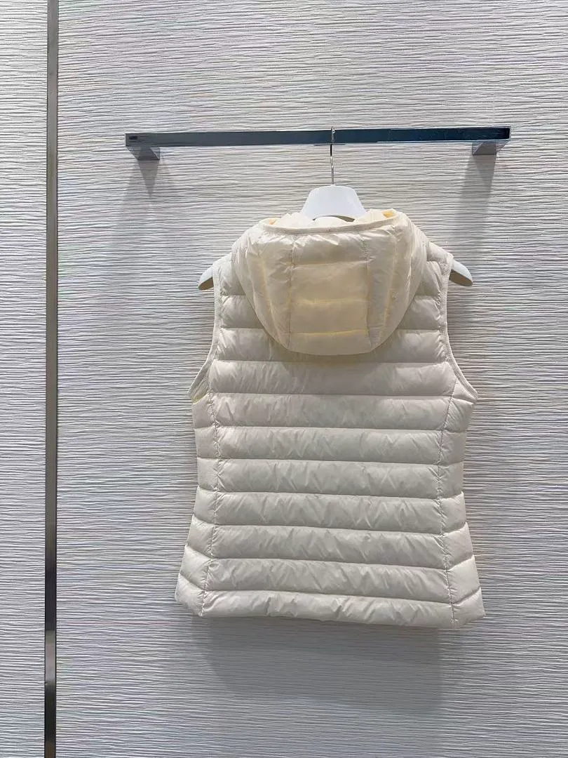 Moncler MCYF127 תמונה 4