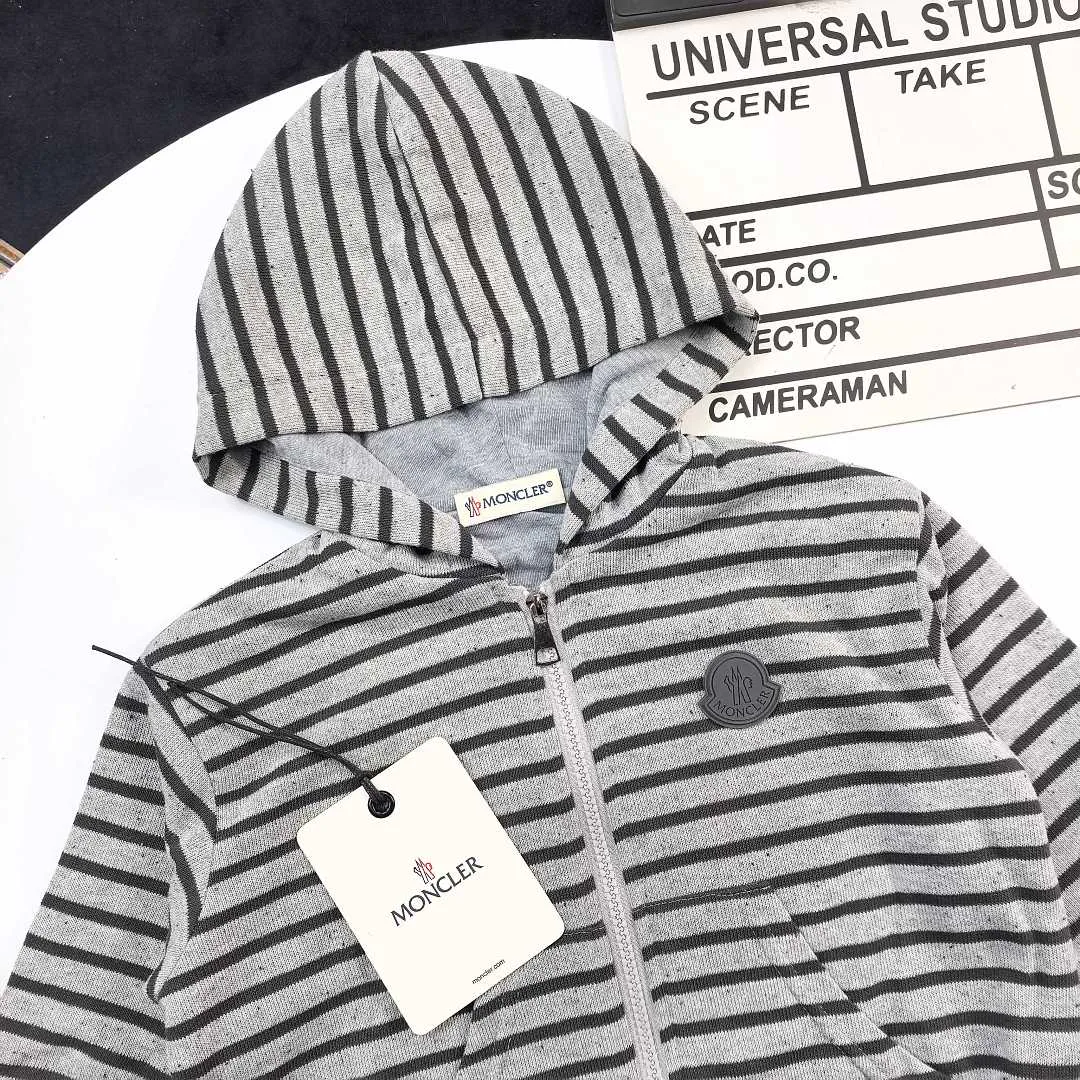 Moncler MCYF136 תמונה 8