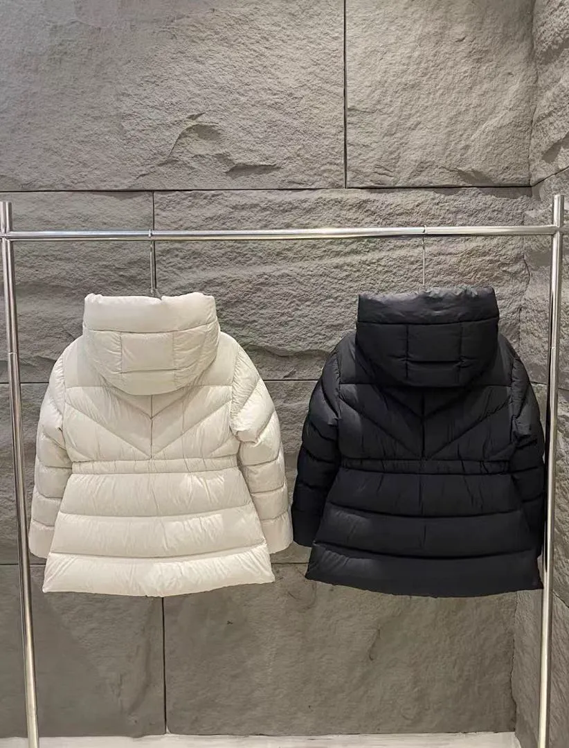 Moncler MCYF26 תמונה 2