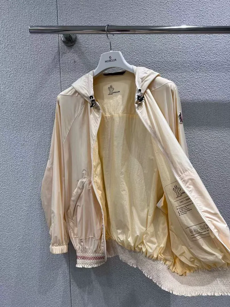 Moncler MCYF35 תמונה 9