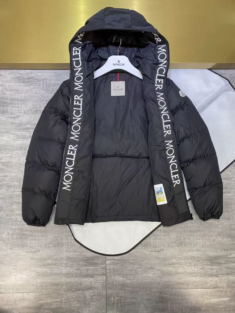 Moncler MCYF82 תמונה 4