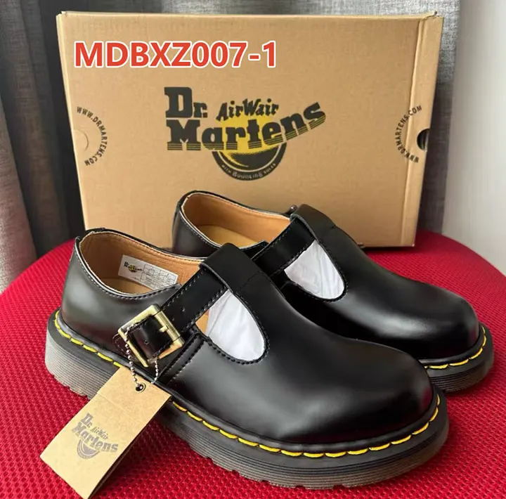 Dr. Martens MDBXZ007