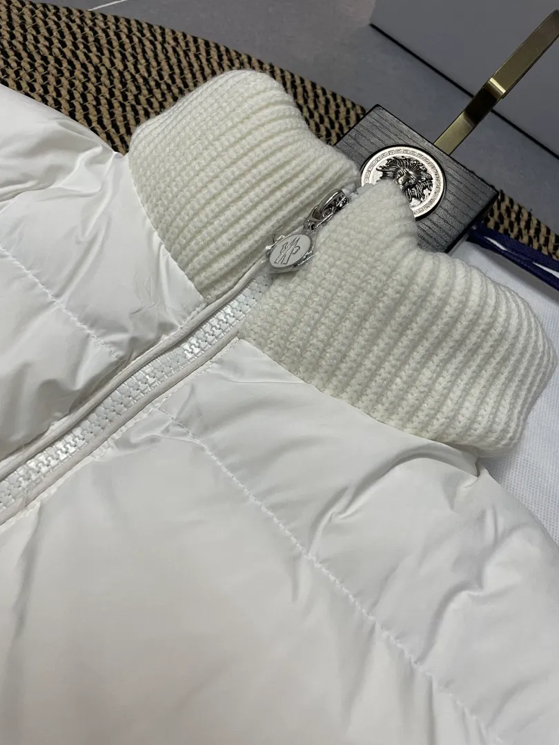 Moncler MEKYF005 תמונה 6