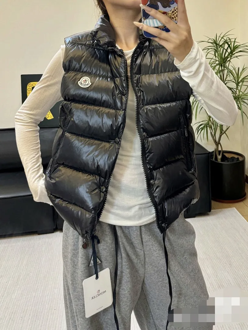 Moncler MEKYF014 תמונה 2
