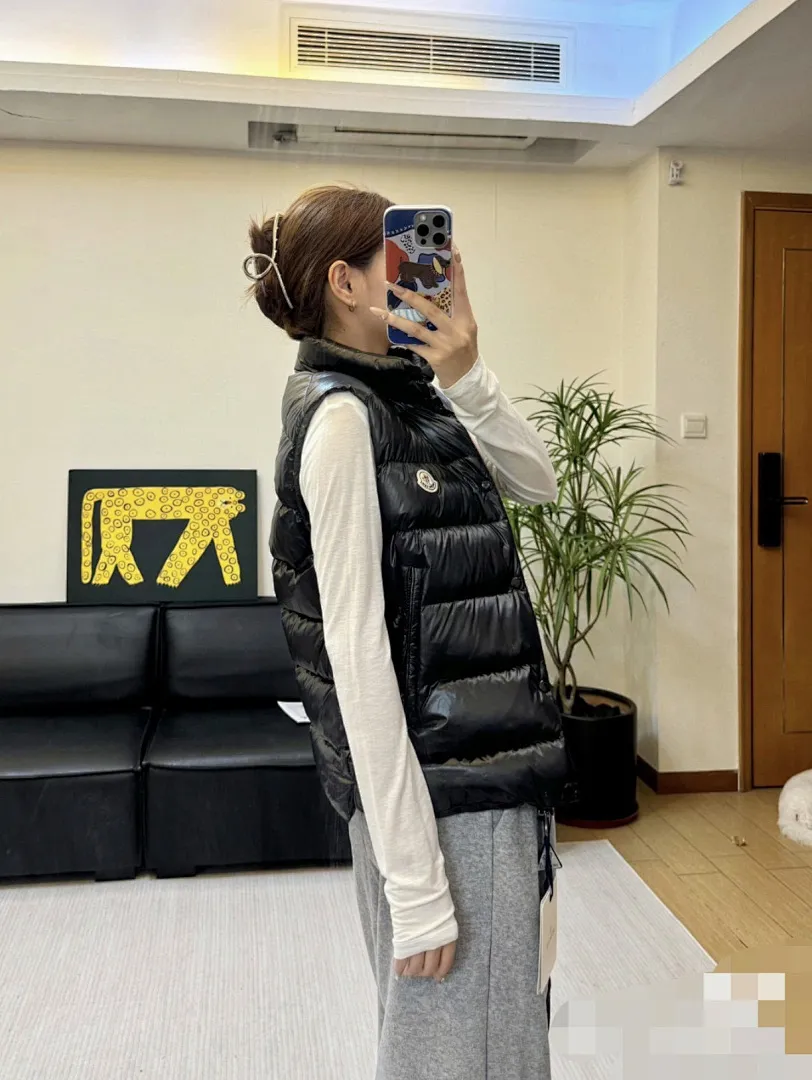 Moncler MEKYF014 תמונה 3