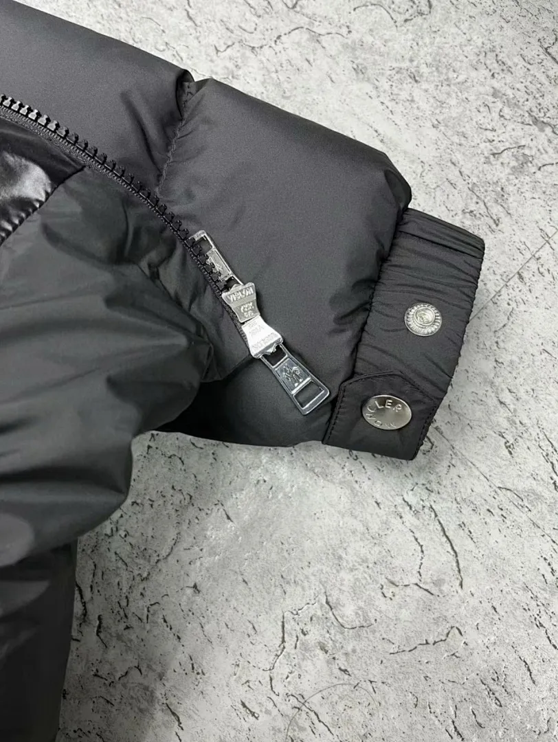 Moncler MEKYF018 תמונה 11