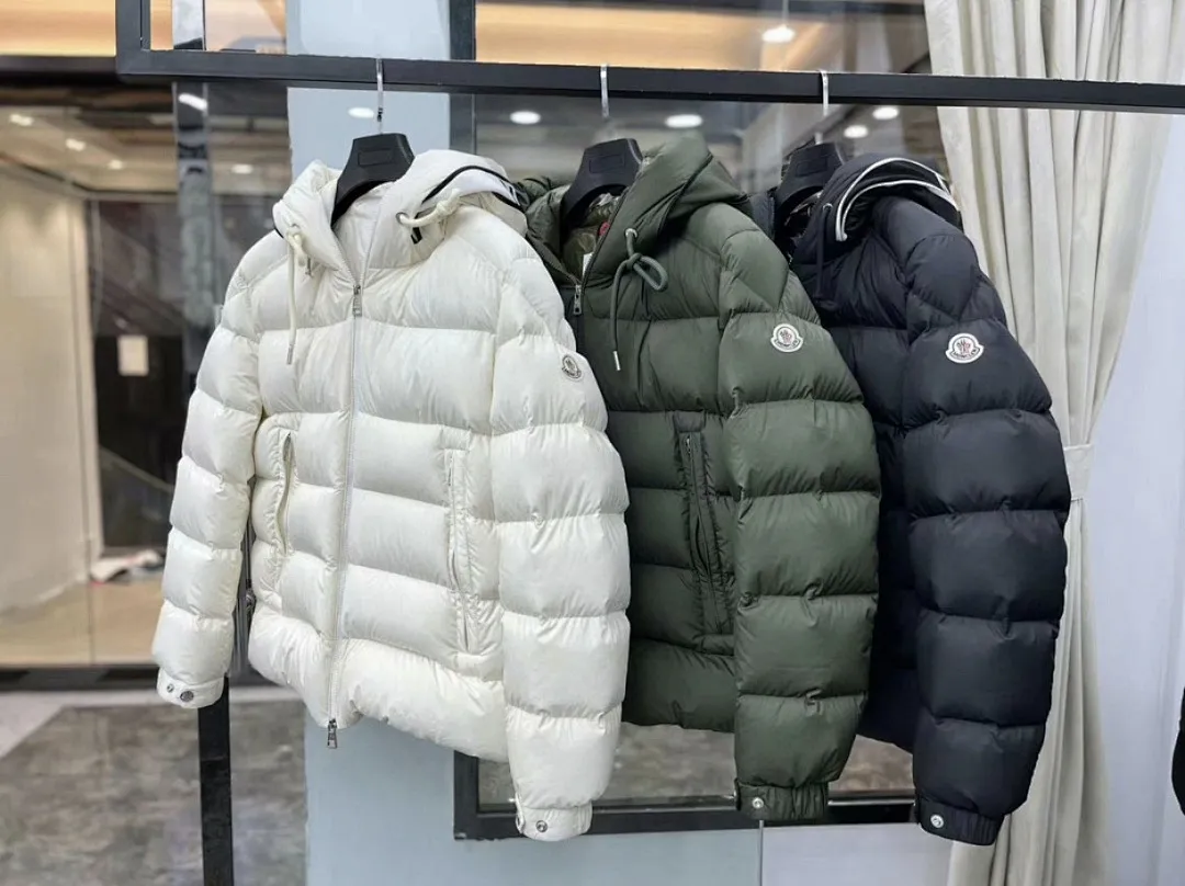 Moncler MEKYF018 תמונה 2