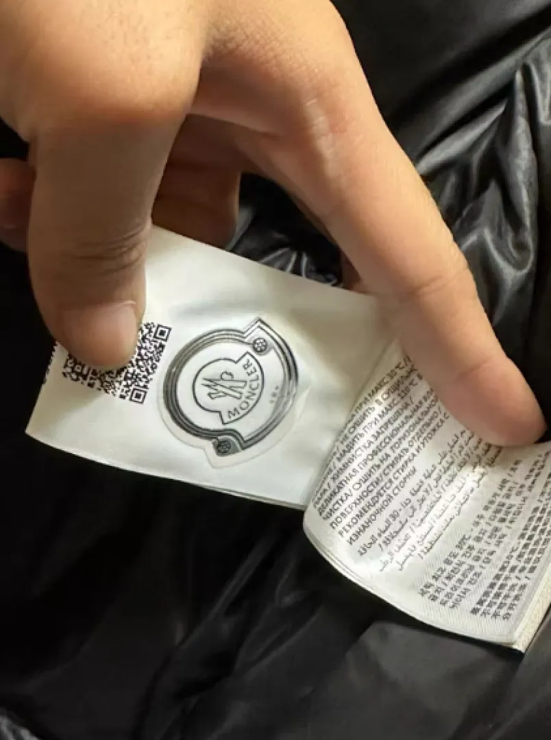 Moncler MEKYF020 תמונה 4