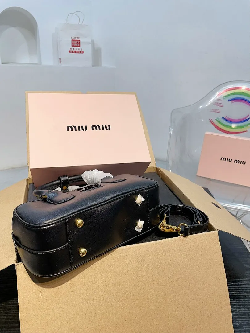 MIUMIU MIUB03 תמונה 15