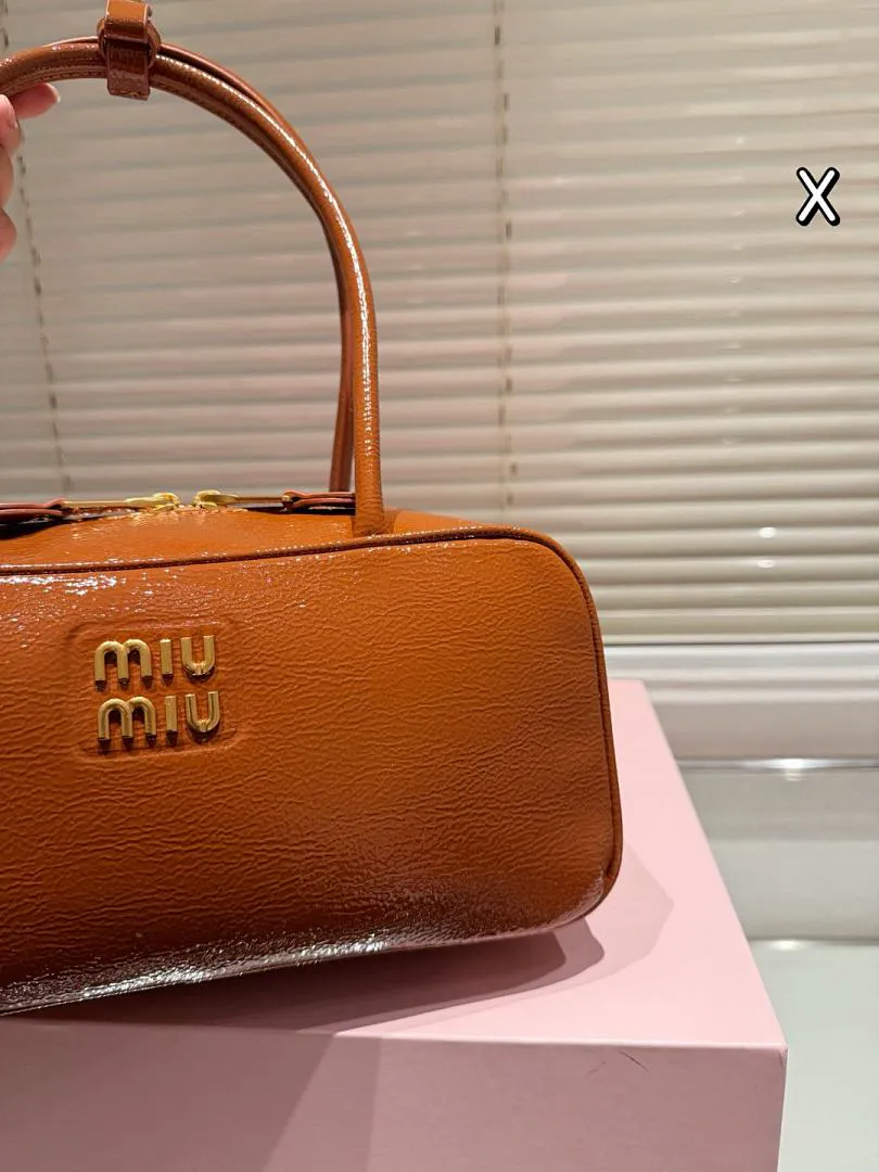 MIUMIU MIUB03 תמונה 22