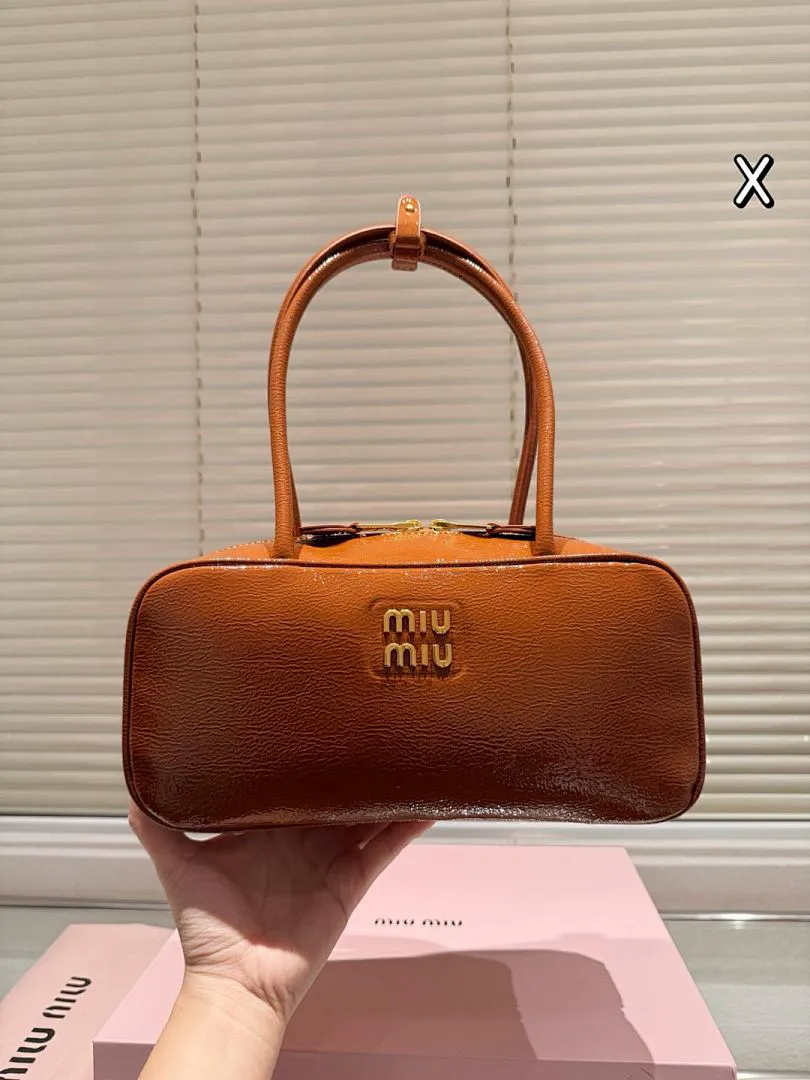 MIUMIU MIUB03 תמונה 23