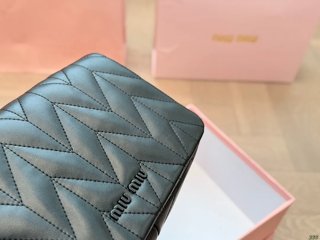 MIUMIU MIUB15 תמונה 11