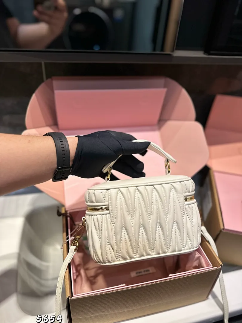 MIUMIU MIUB37 תמונה 9