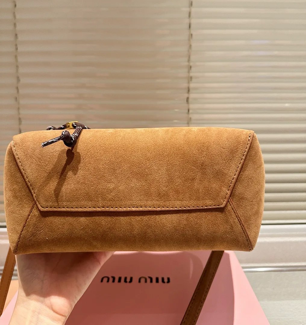 MIUMIU MIUB43 תמונה 8